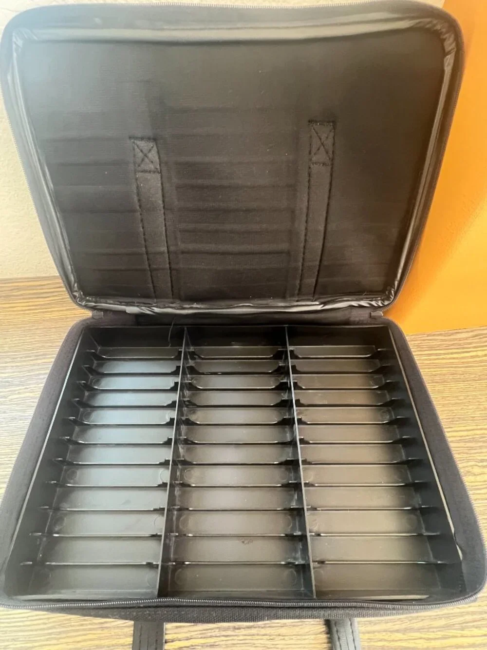 VINTAGE CRATE & BARREL 36-CASSETTE TAPE STORAGE CARRYING CASE